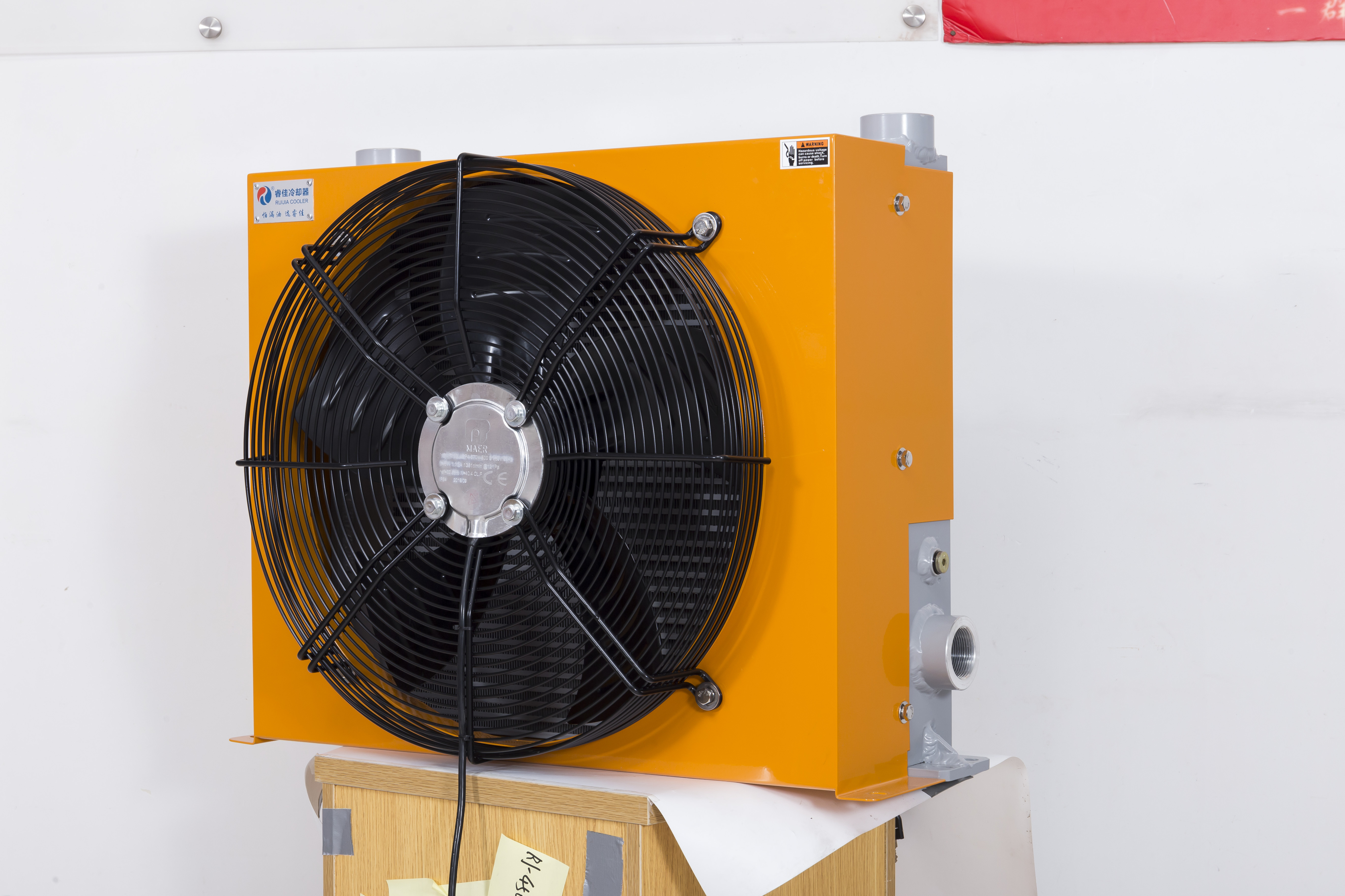 Hydraulic system radiator selection of hydraulic press.